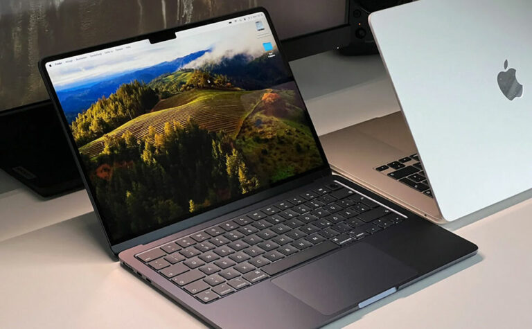 perbedaan macbook dan laptop